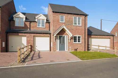 6 Sunnyside, Caenby